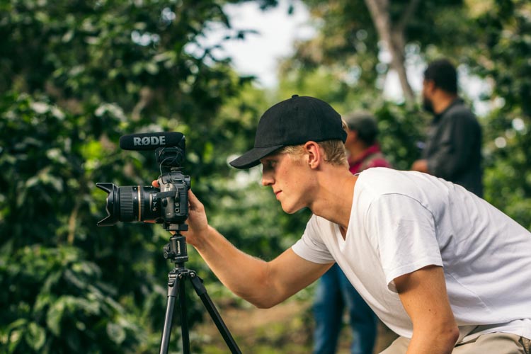 Alexander Kinnunen, El Salvador